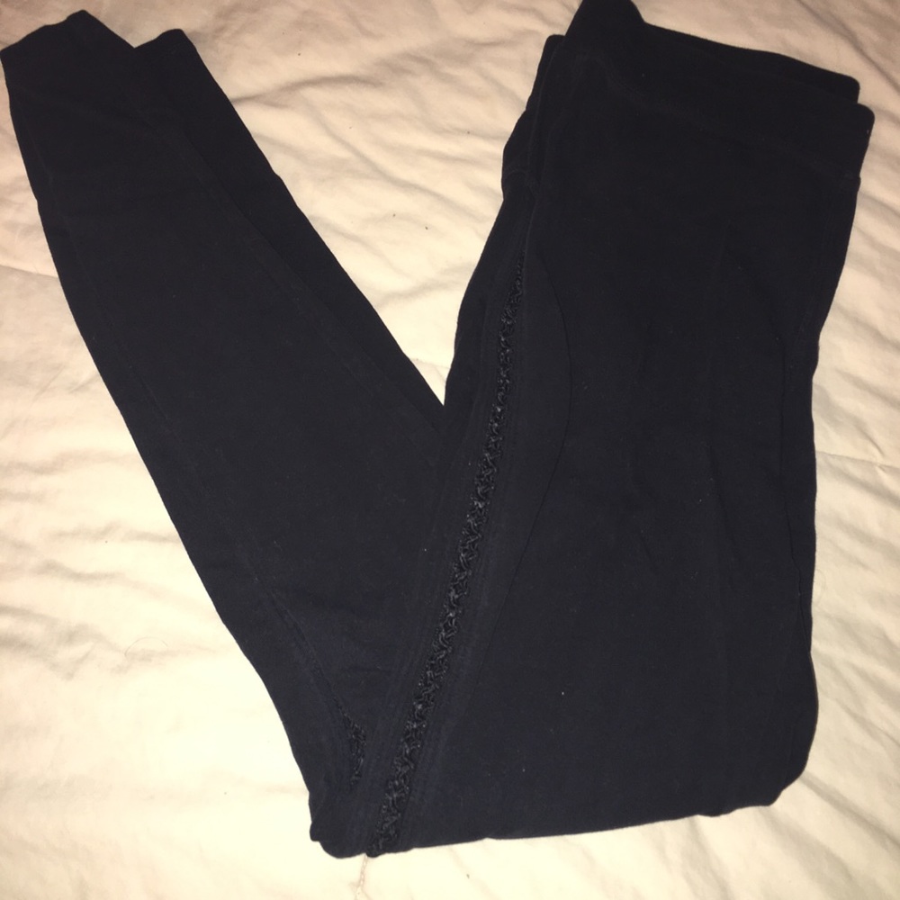 BUNDLE 4 pairs EXPRESS leggings!